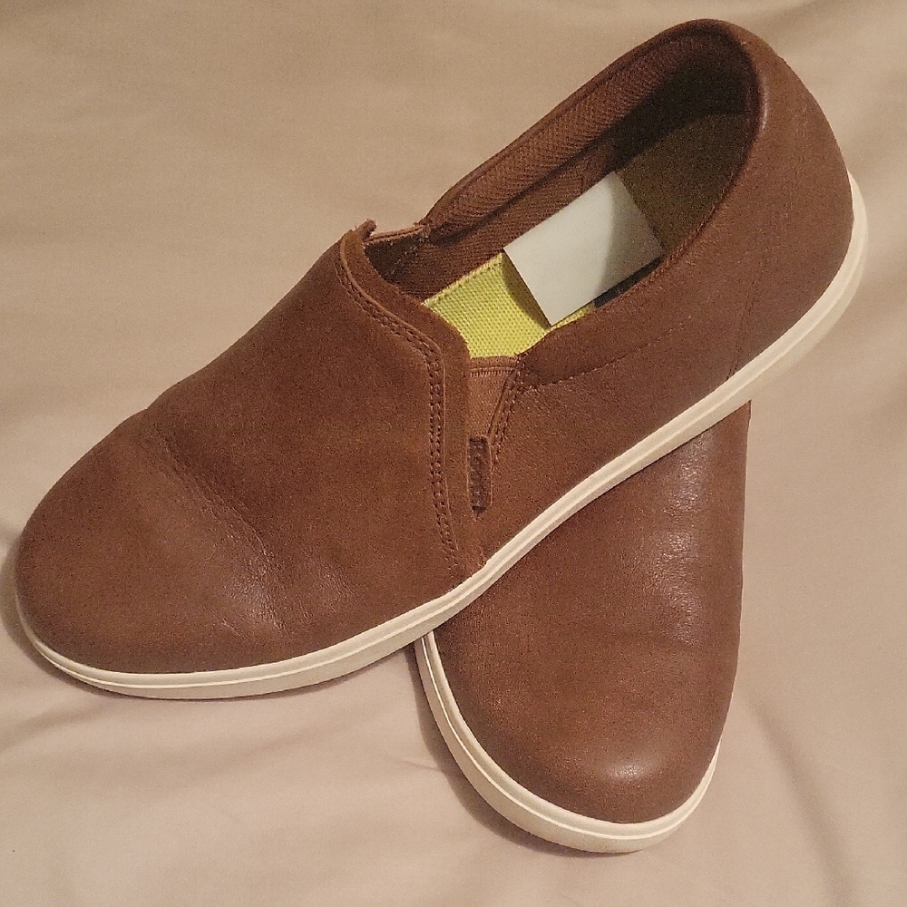 Roots Leather Loafer